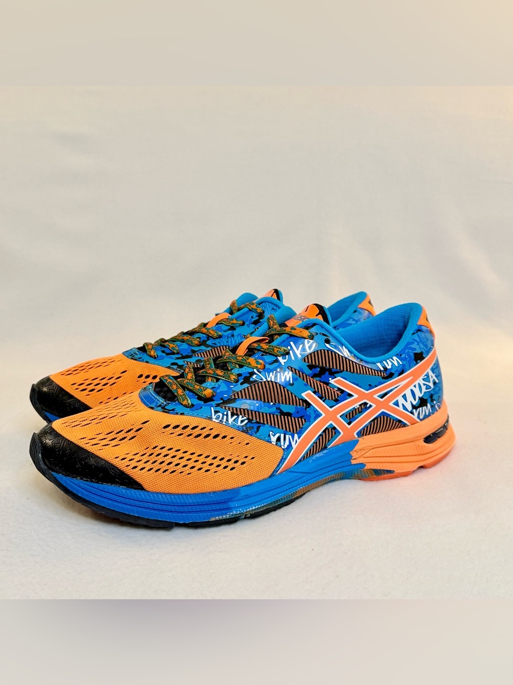 Asics Men’s Gel-Noosa Tri 10 Athletic Shoes